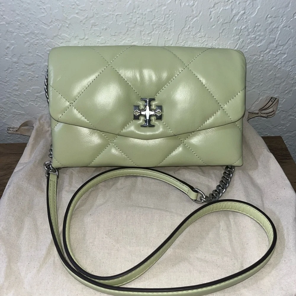 Tory Burch Quilted Crossbody Bag - Soft Green NWOT - Picture 2 of 7